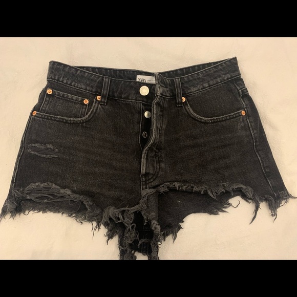 Zara jean shorts - Picture 2 of 4